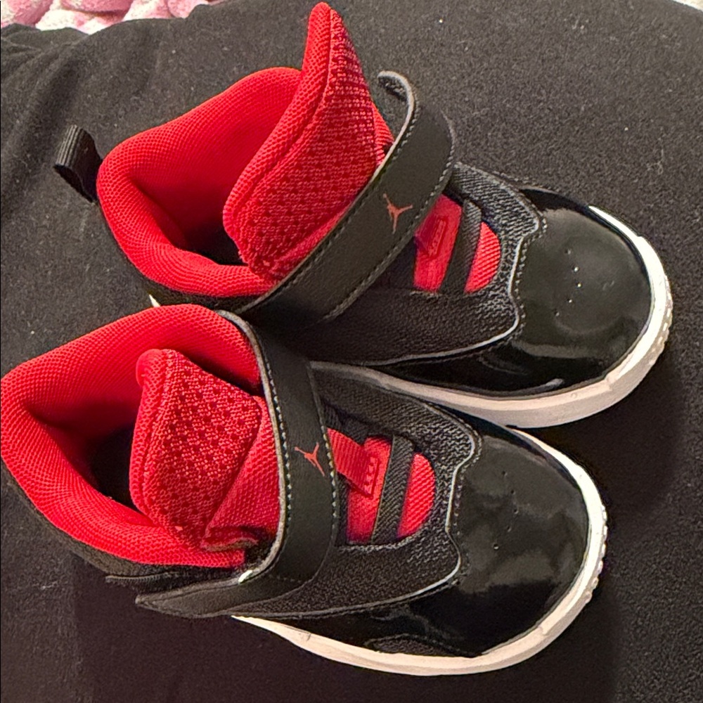 Jordan Kids Black and Red Sneakers